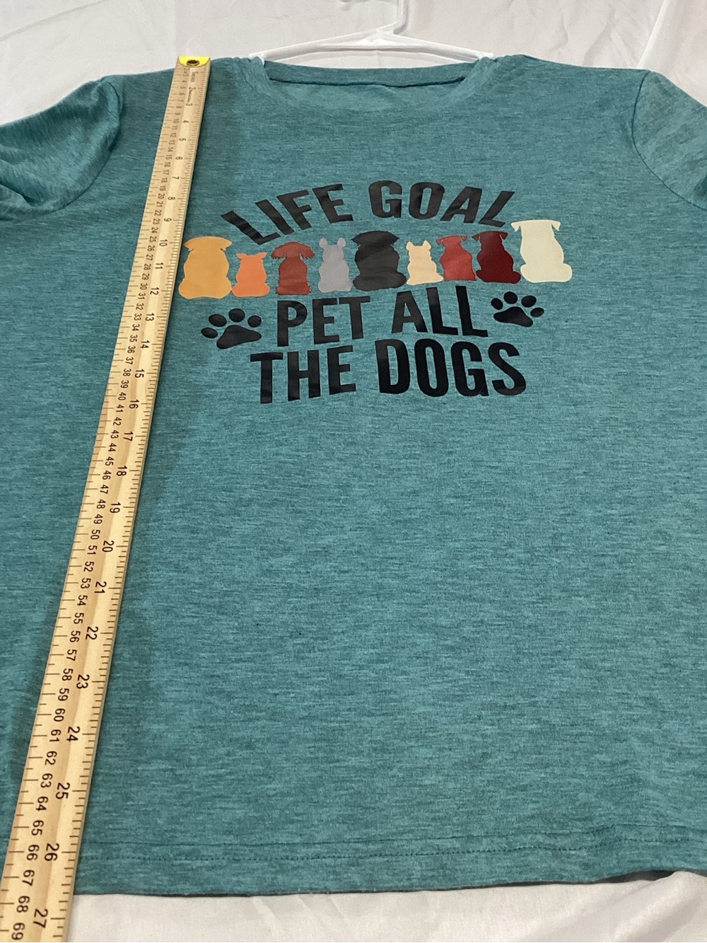 DOG LOVERS Graphic Dog Tee.